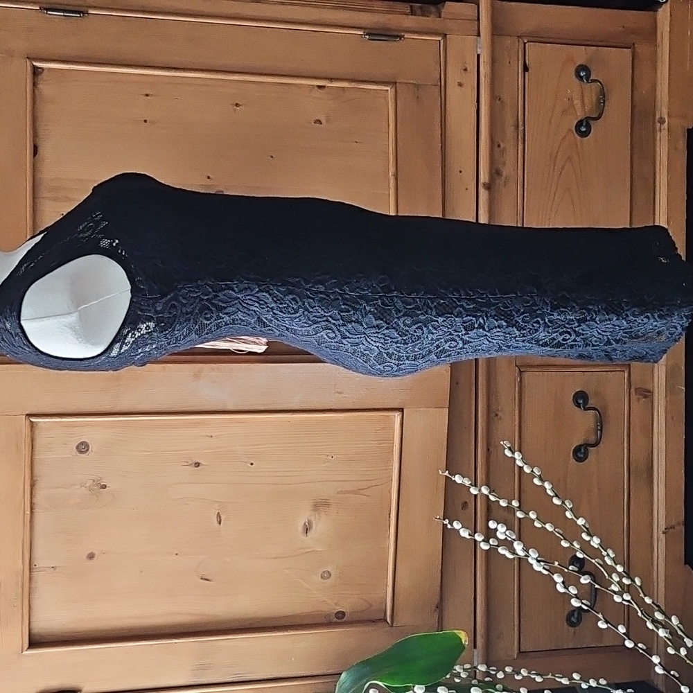Lovely Day Little Black Lace Dress Size Small - Picture 2 of 4